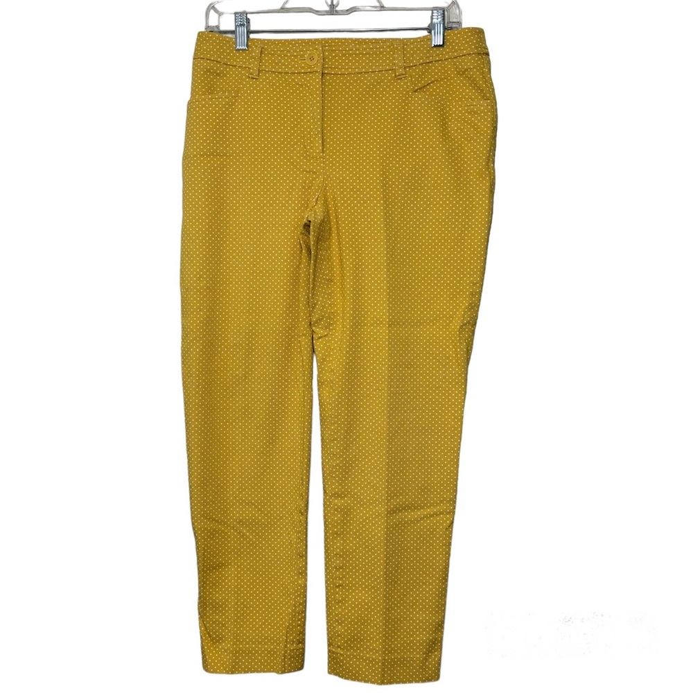 Anne Klein ankle cropped pants in mustard with white polka dots. Women’s 6